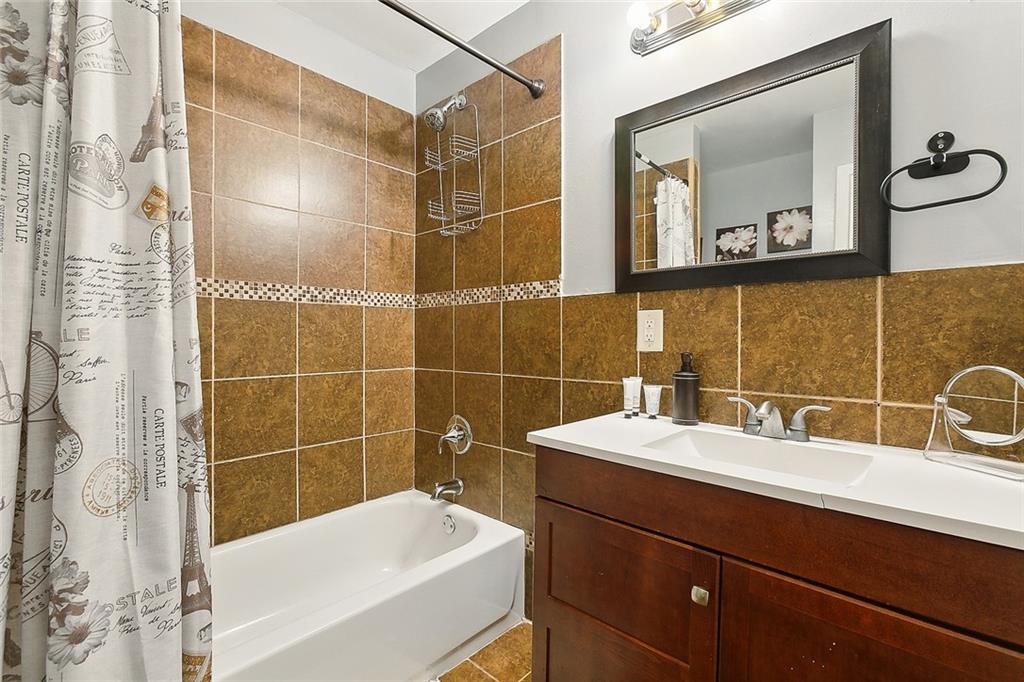 5436 N DERBIGNY Street