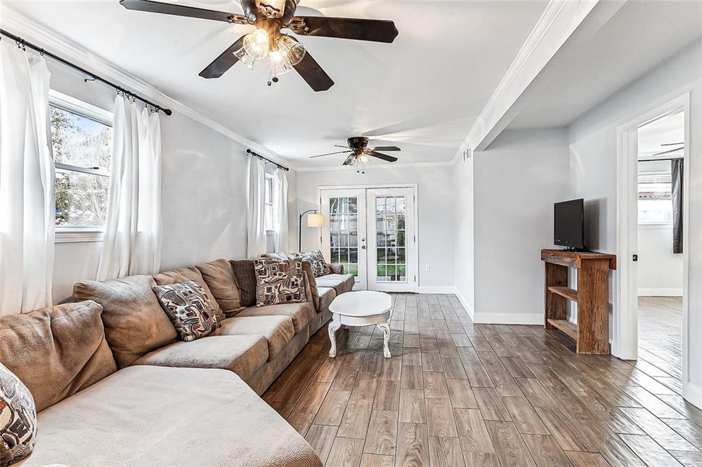 278 W ROBERT E LEE Street A