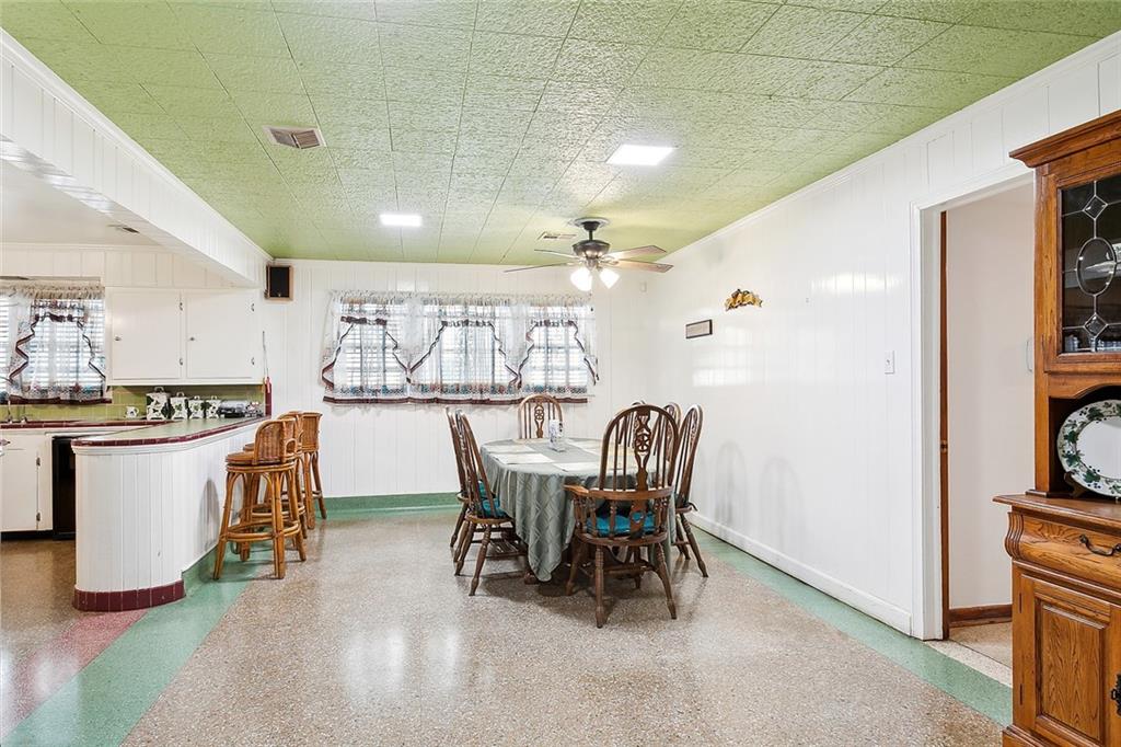 3925 ELYSIAN FIELDS Avenue