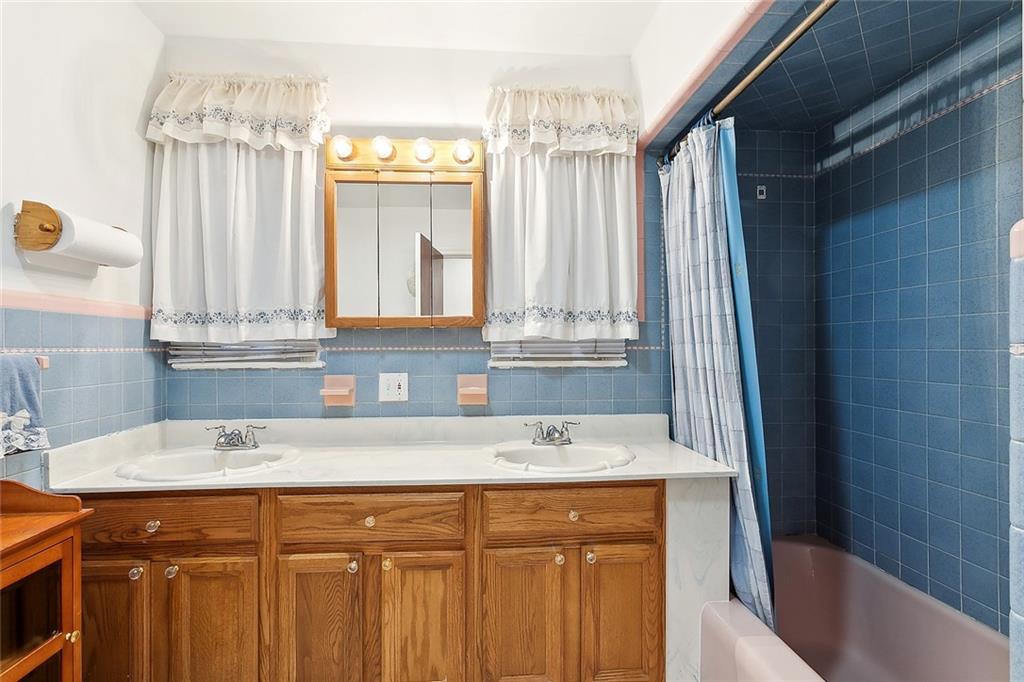 3925 ELYSIAN FIELDS Avenue