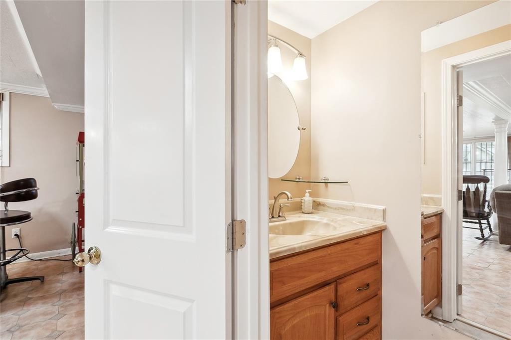 3925 ELYSIAN FIELDS Avenue