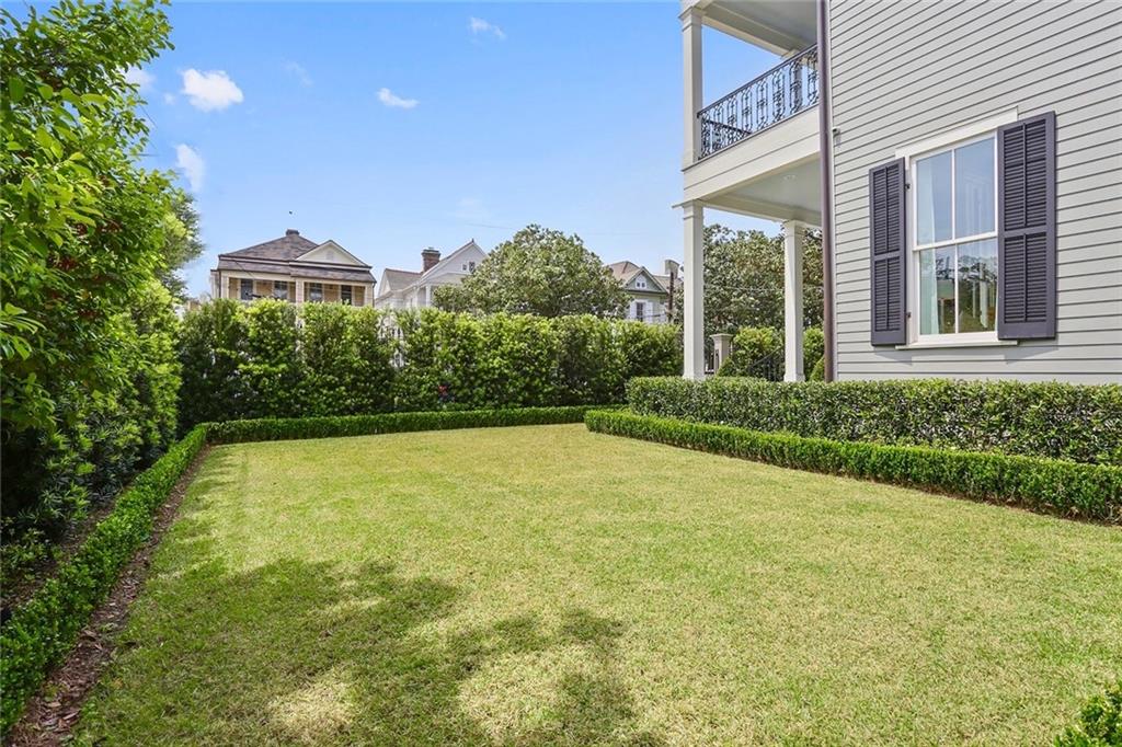 1311 JEFFERSON Avenue