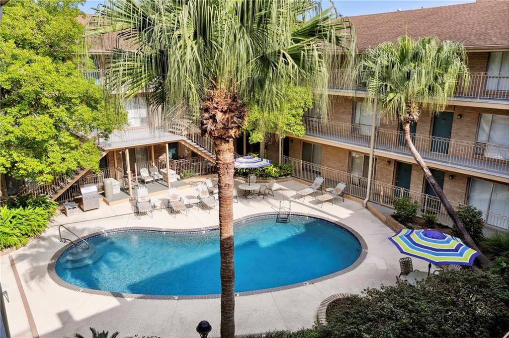 4007 ST CHARLES Street 306