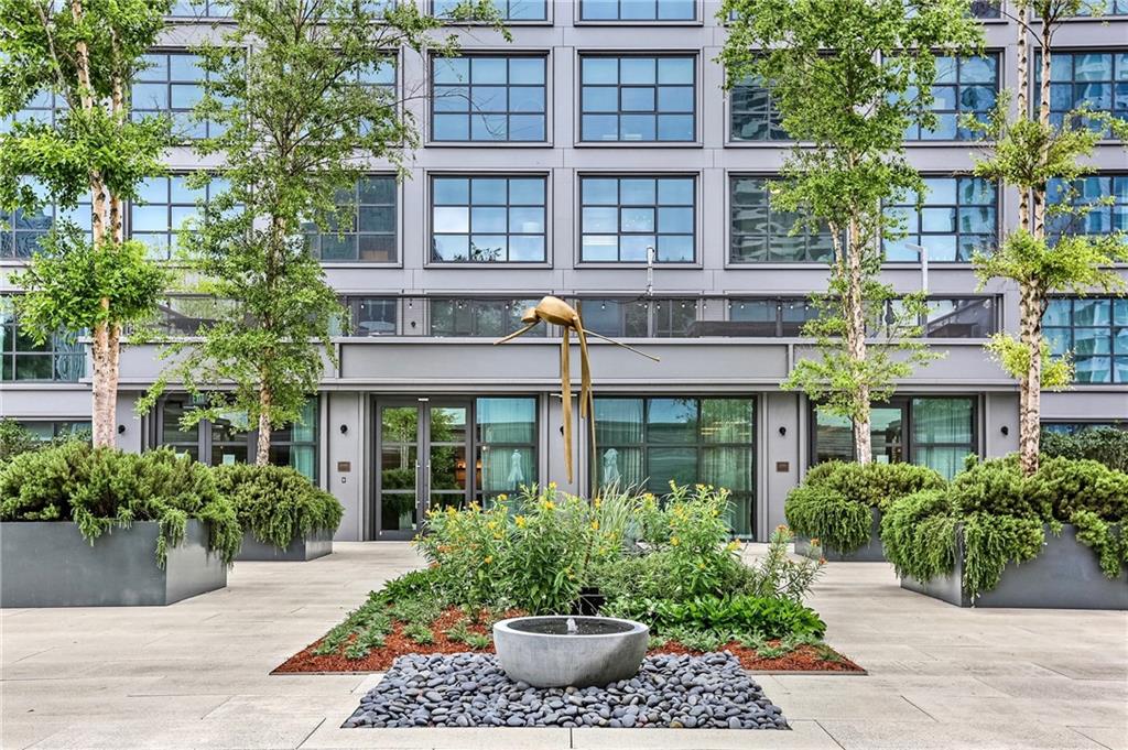 1001 JULIA Street 9A