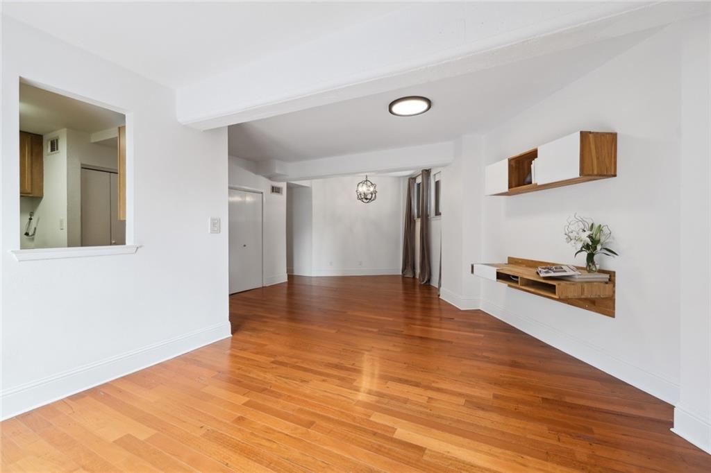 333 JULIA Street 204