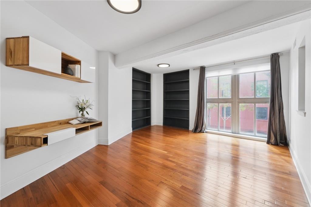 333 JULIA Street 204