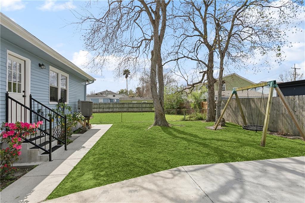 6048 WICKFIELD Drive