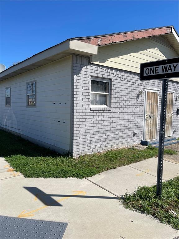 1939 41 N TONTI Street