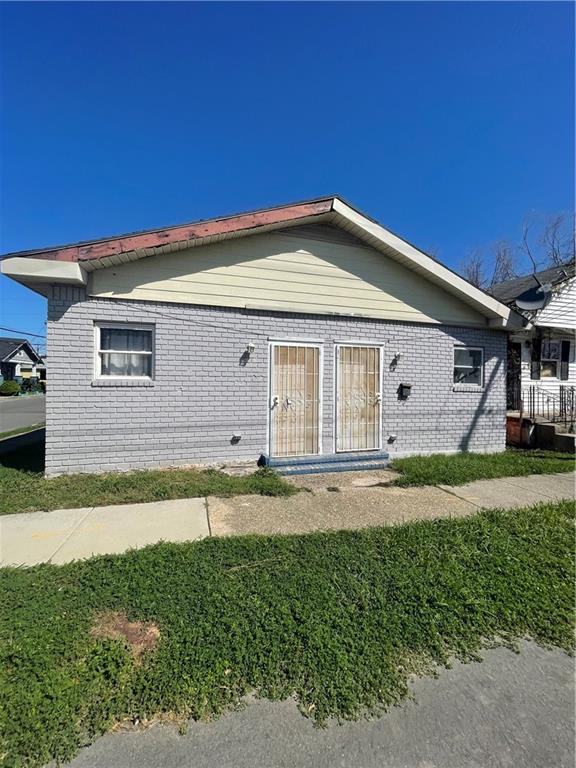 1939 41 N TONTI Street