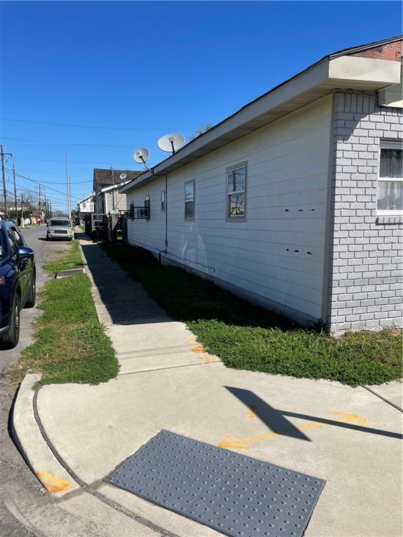 1939 41 N TONTI Street