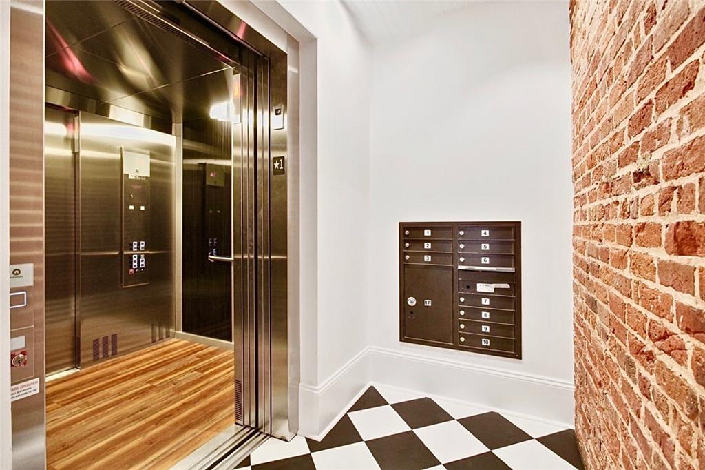 226 DECATUR Street 2B