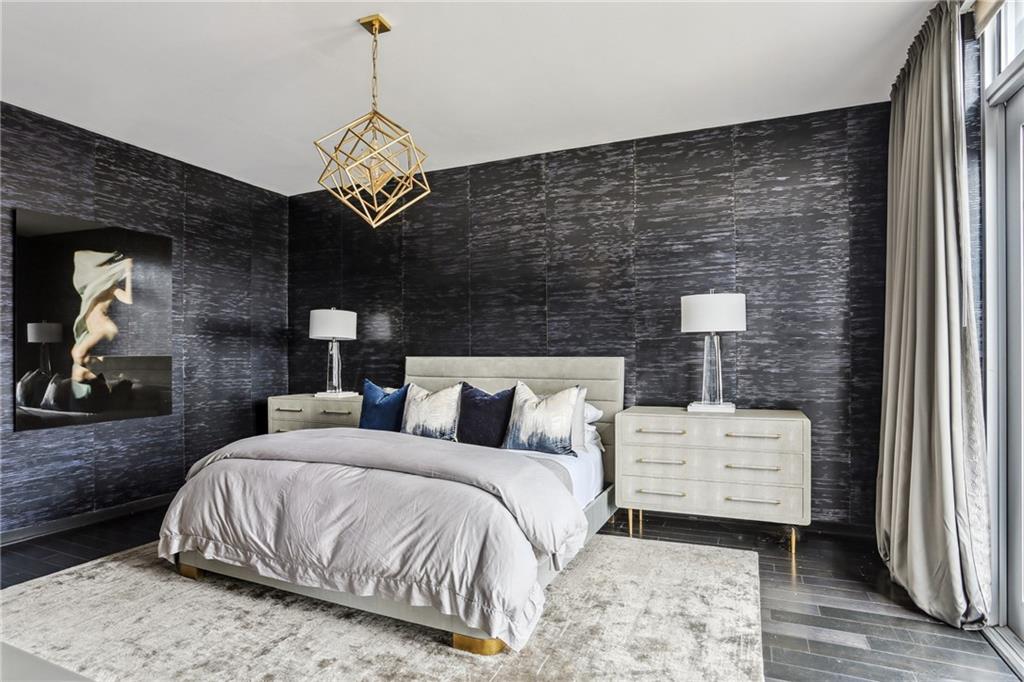 610 JOHN CHURCHILL CHASE Street PH 1