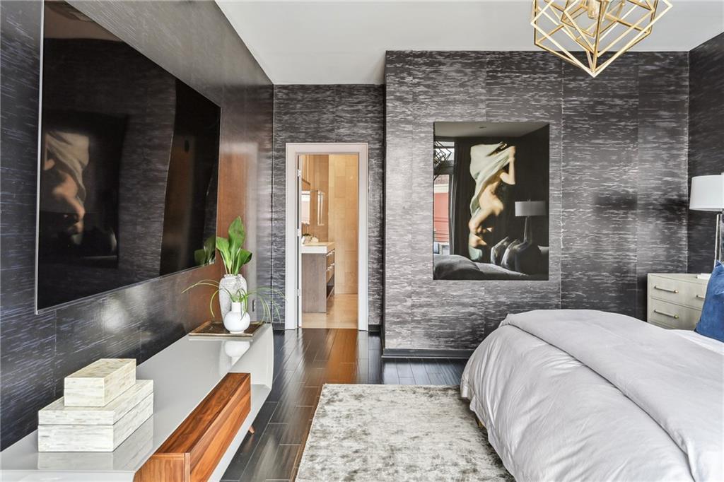 610 JOHN CHURCHILL CHASE Street PH 1