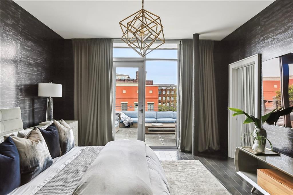 610 JOHN CHURCHILL CHASE Street PH 1