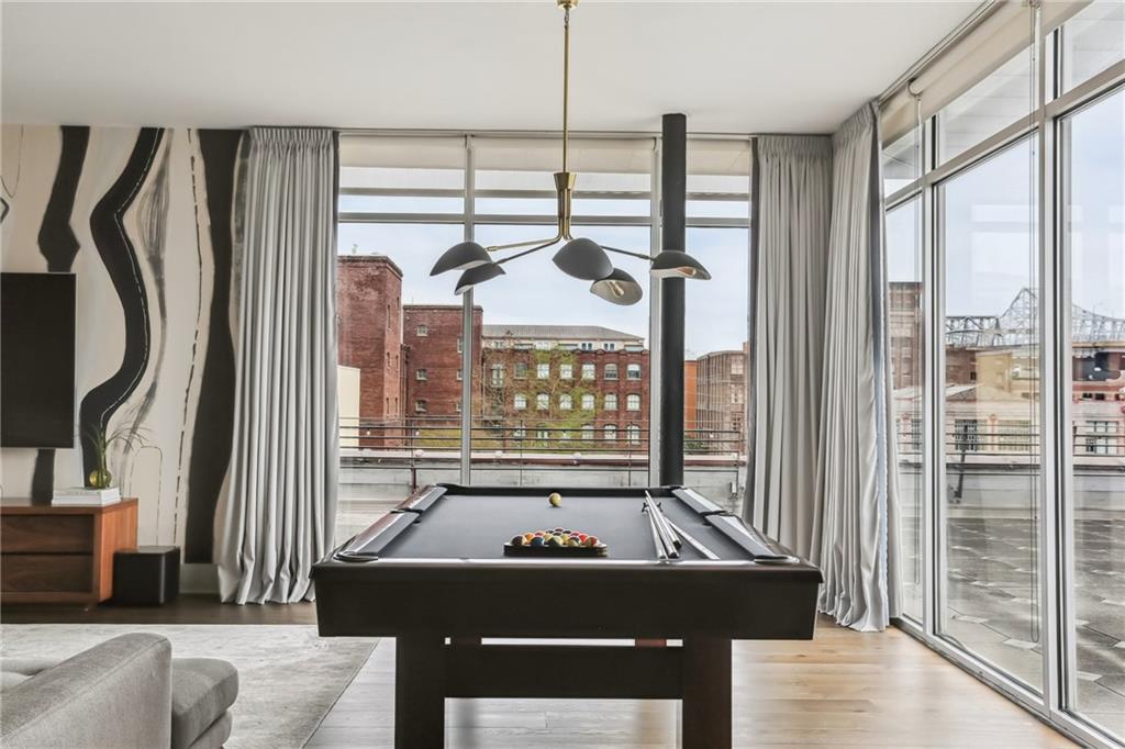 610 JOHN CHURCHILL CHASE Street PH 1