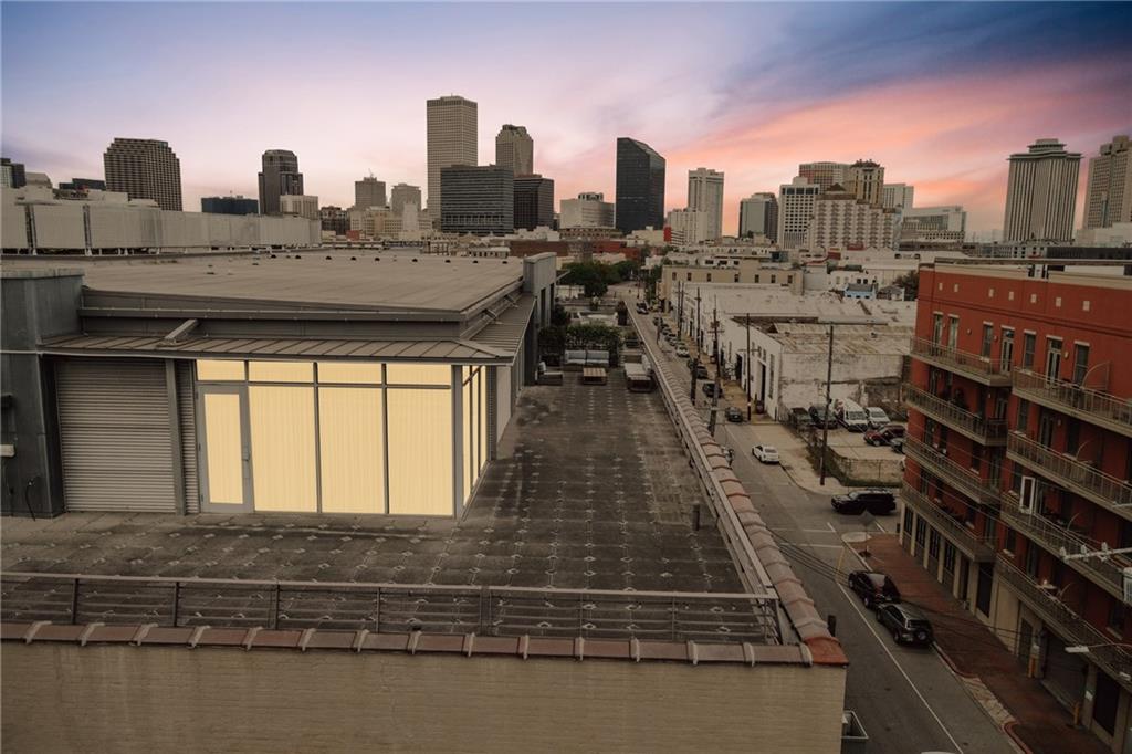 610 JOHN CHURCHILL CHASE Street PH 1