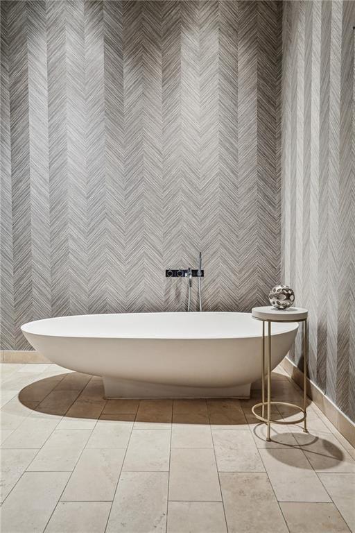 610 JOHN CHURCHILL CHASE Street PH 1