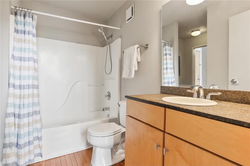 920 POEYFARRE Street 219