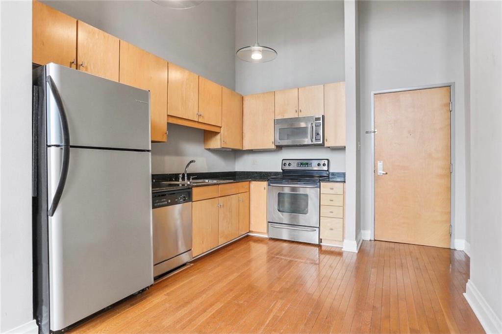 920 POEYFARRE Street 219