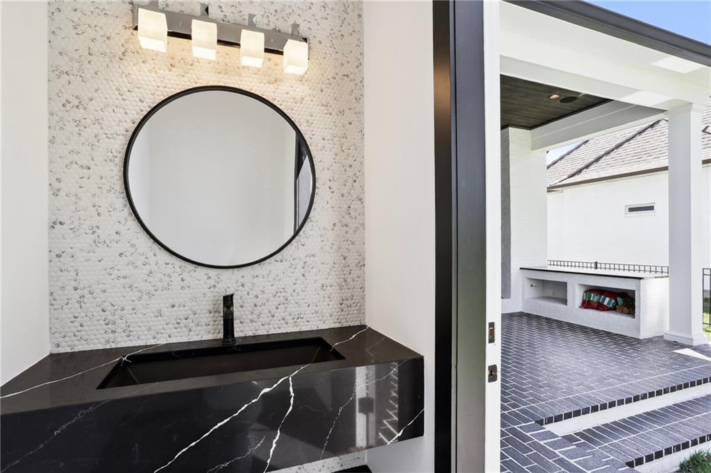 215 CYPRESS CROSSING Drive