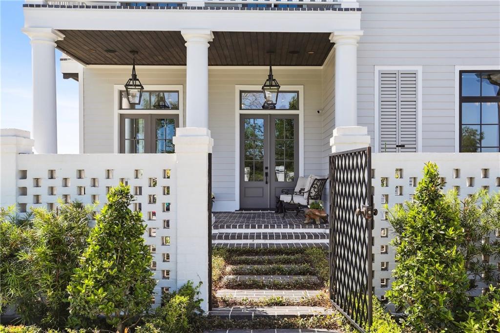 215 CYPRESS CROSSING Drive