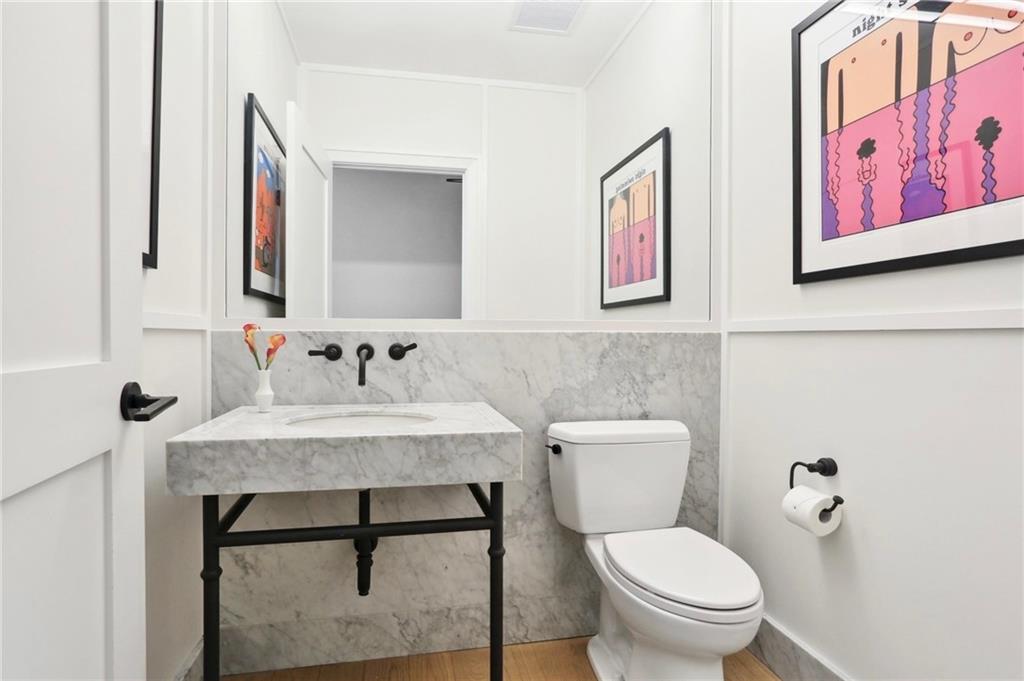 1001 JULIA Street 6D