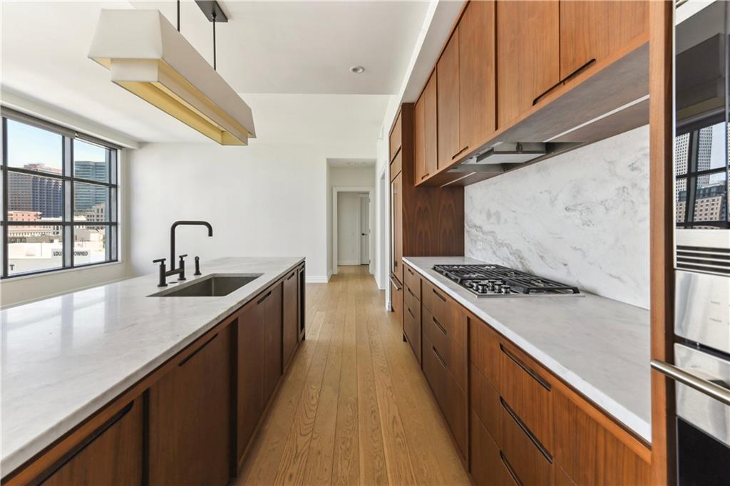 1001 JULIA Street 6D