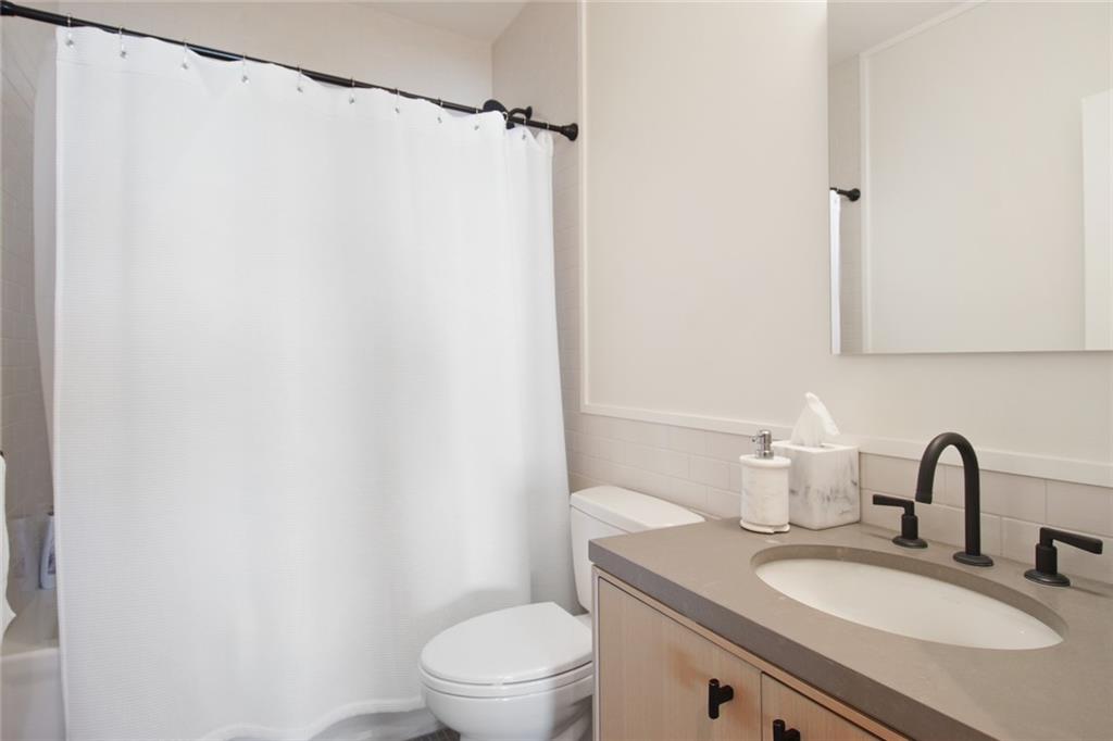 1001 JULIA Street 10B