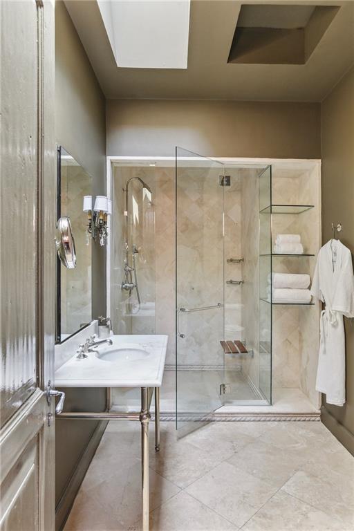 600 GOVERNOR NICHOLLS Street