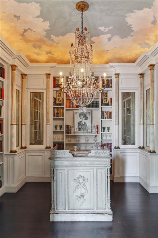 600 GOVERNOR NICHOLLS Street