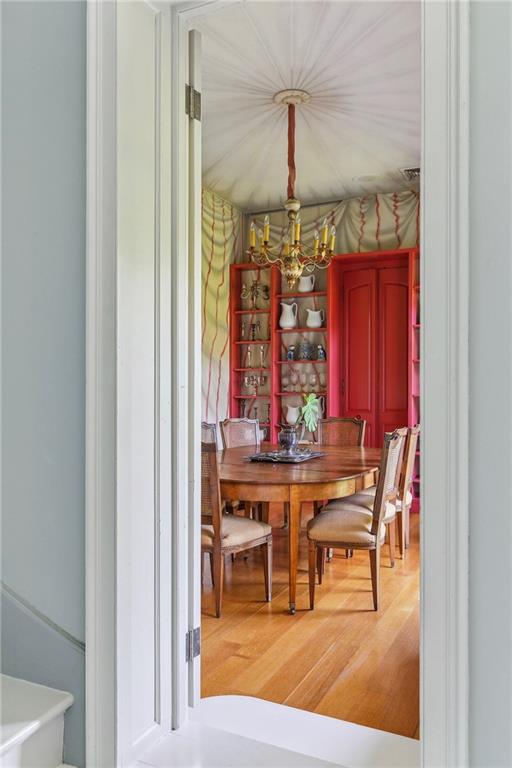 600 GOVERNOR NICHOLLS Street