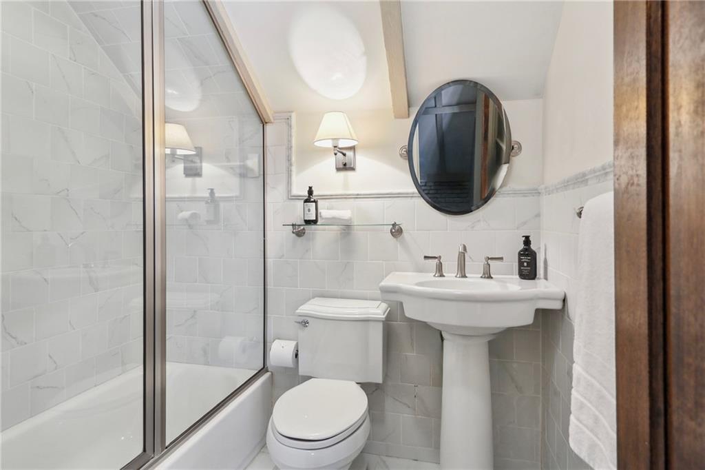 532 GOVERNOR NICHOLLS Street