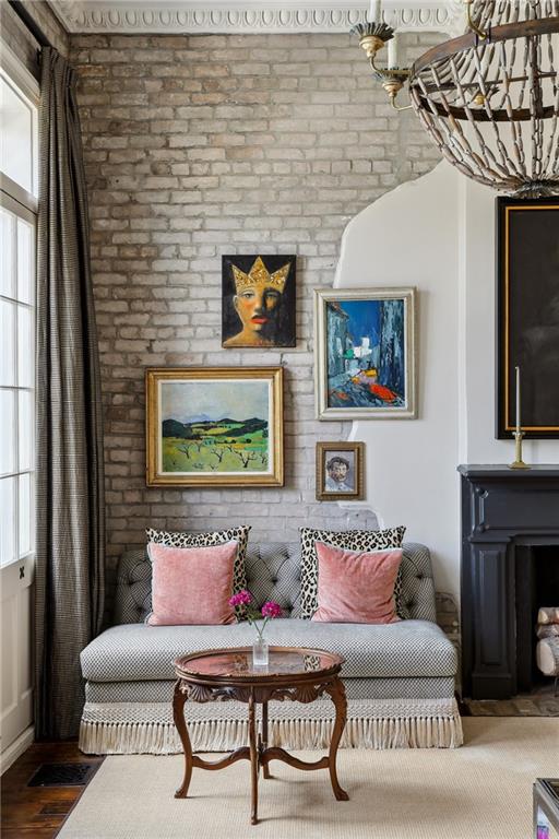 532 GOVERNOR NICHOLLS Street