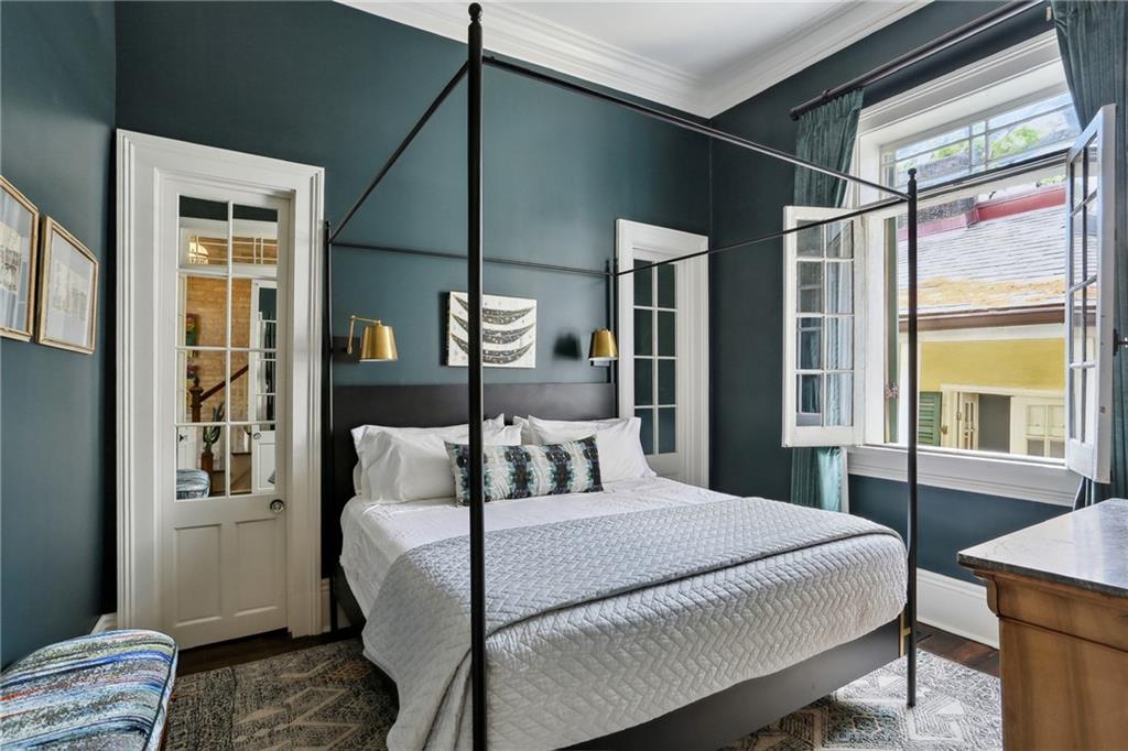 532 GOVERNOR NICHOLLS Street