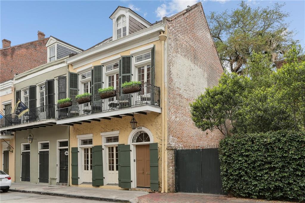 532 GOVERNOR NICHOLLS Street