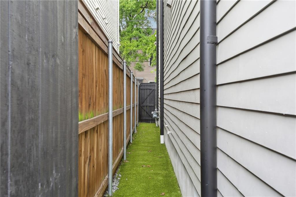 3804 PRYTANIA Street