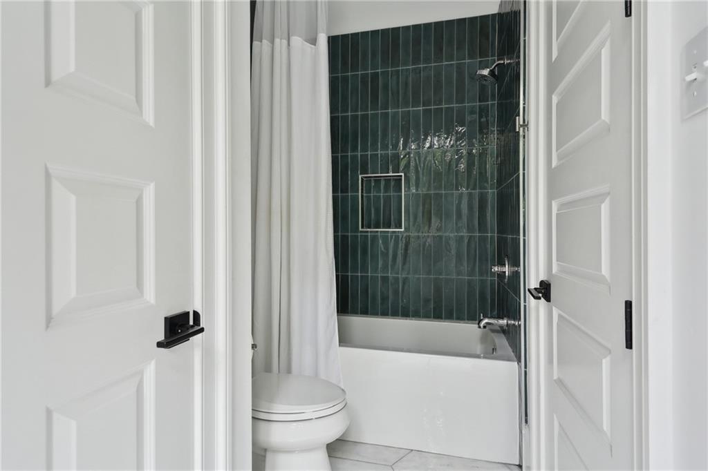 3804 PRYTANIA Street