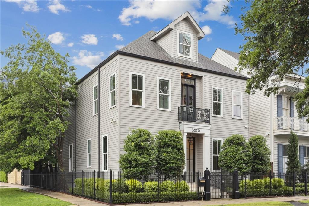 3804 PRYTANIA Street