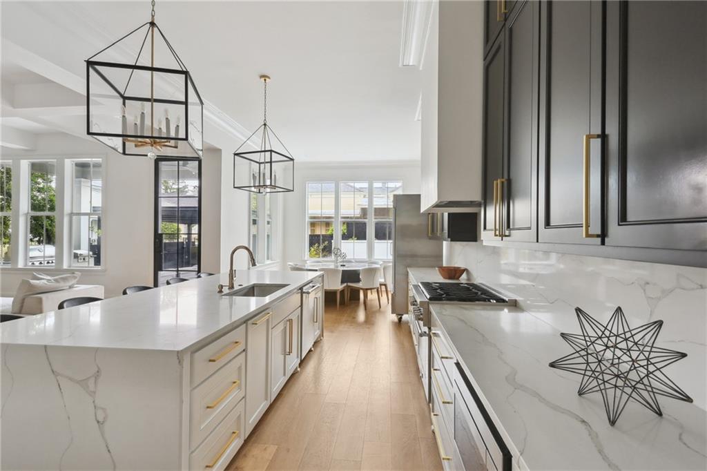 3804 PRYTANIA Street