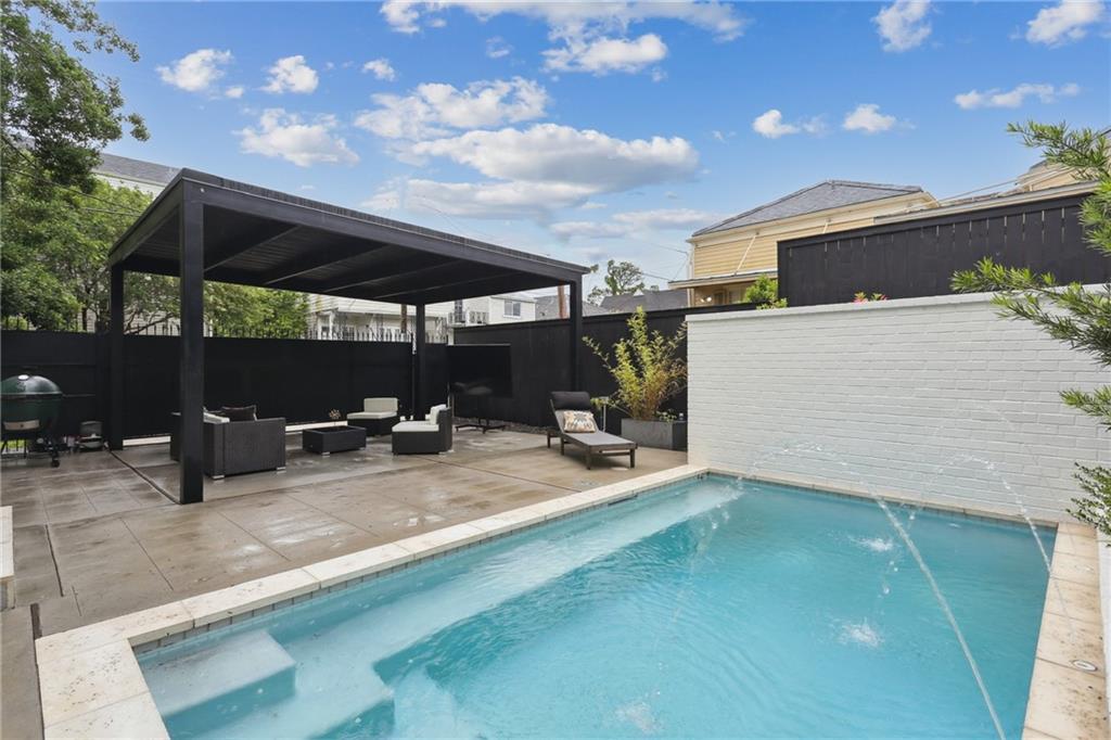 3804 PRYTANIA Street