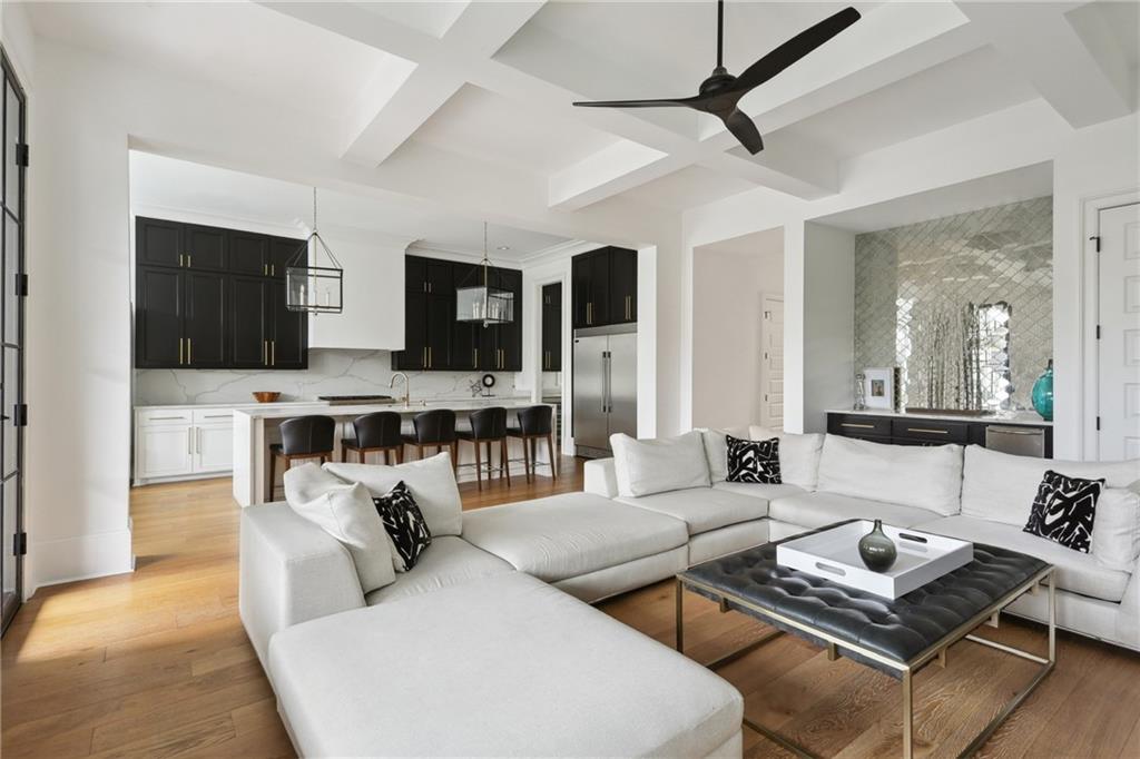 3804 PRYTANIA Street