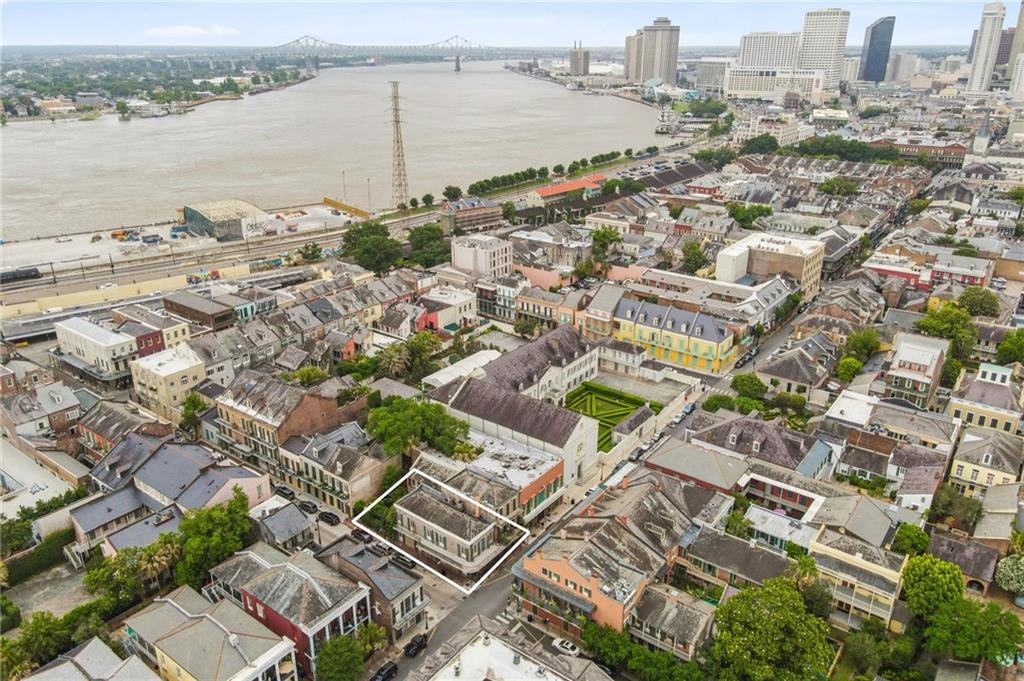 538 GOVERNOR NICHOLLS Street