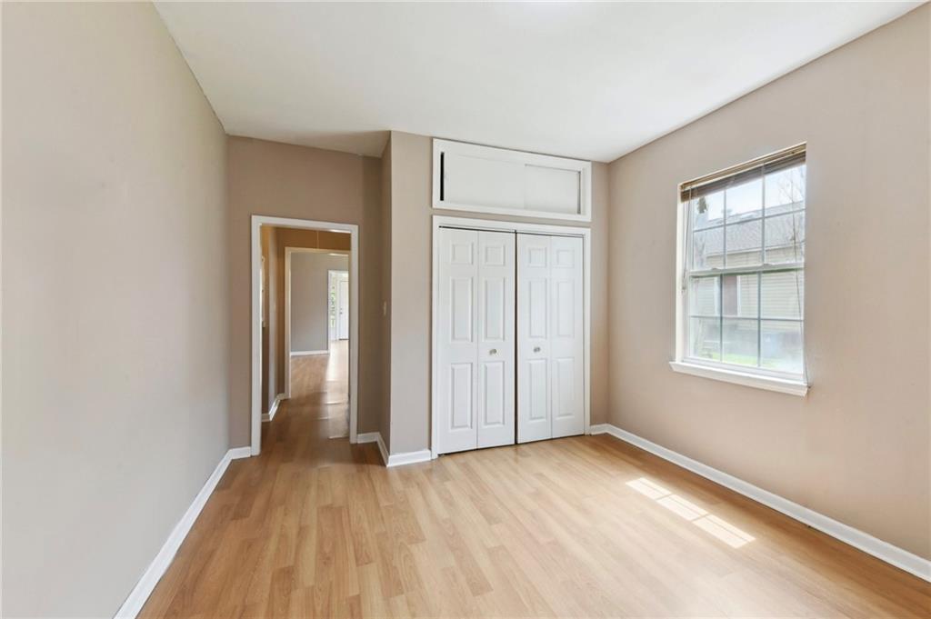 5428 30 DAUPHINE Street