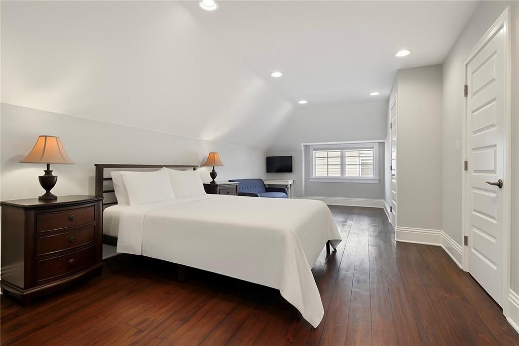 2307 GENERAL TAYLOR Street