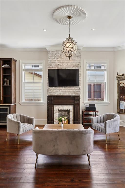 2307 GENERAL TAYLOR Street