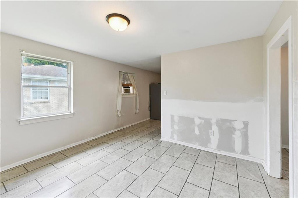 4829 31 ROSEMONT Place