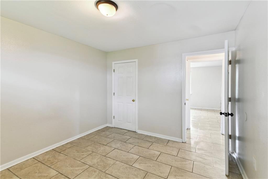 4829 31 ROSEMONT Place