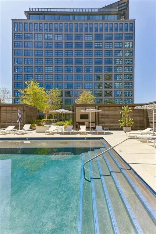 1001 JULIA Street 12A