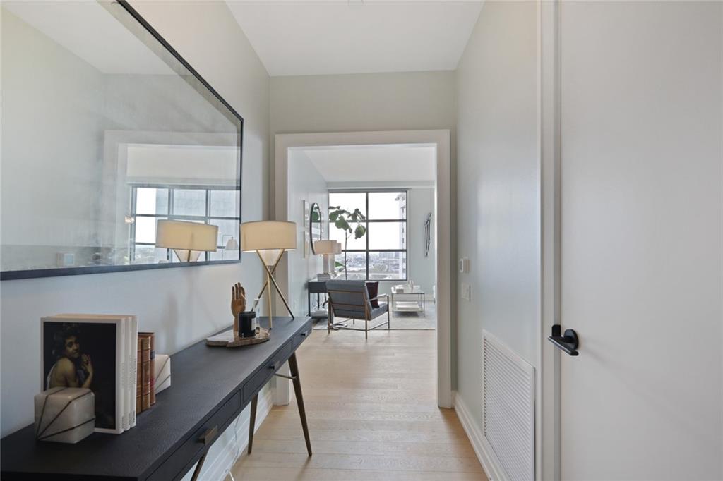 1001 JULIA Street 12A