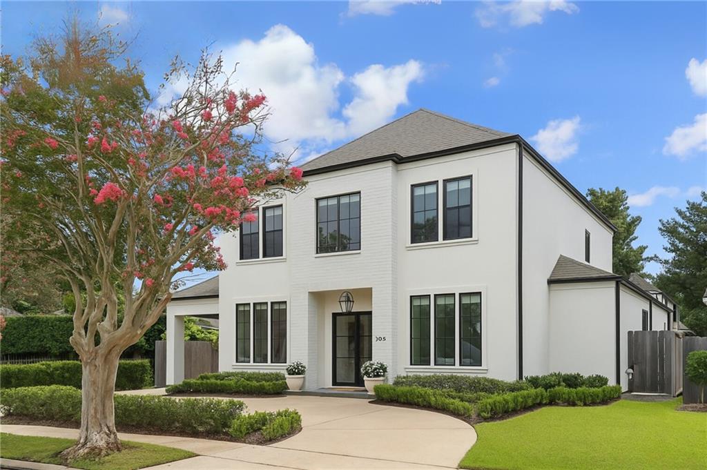 303 W WILLIAM DAVID Parkway